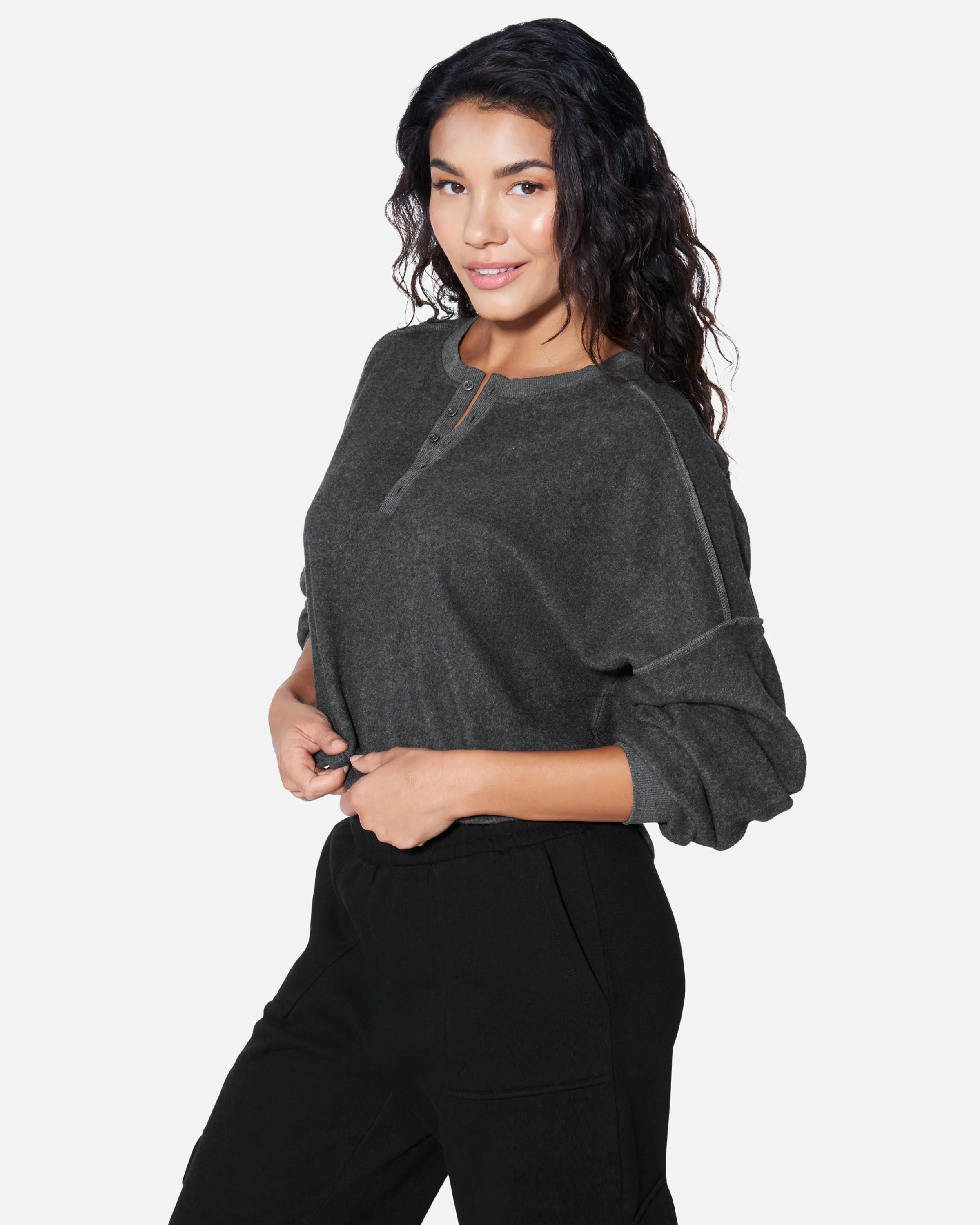 ESSENTIAL ALL TIME FAVORITE HENLEY LONG SLEEVE TOP