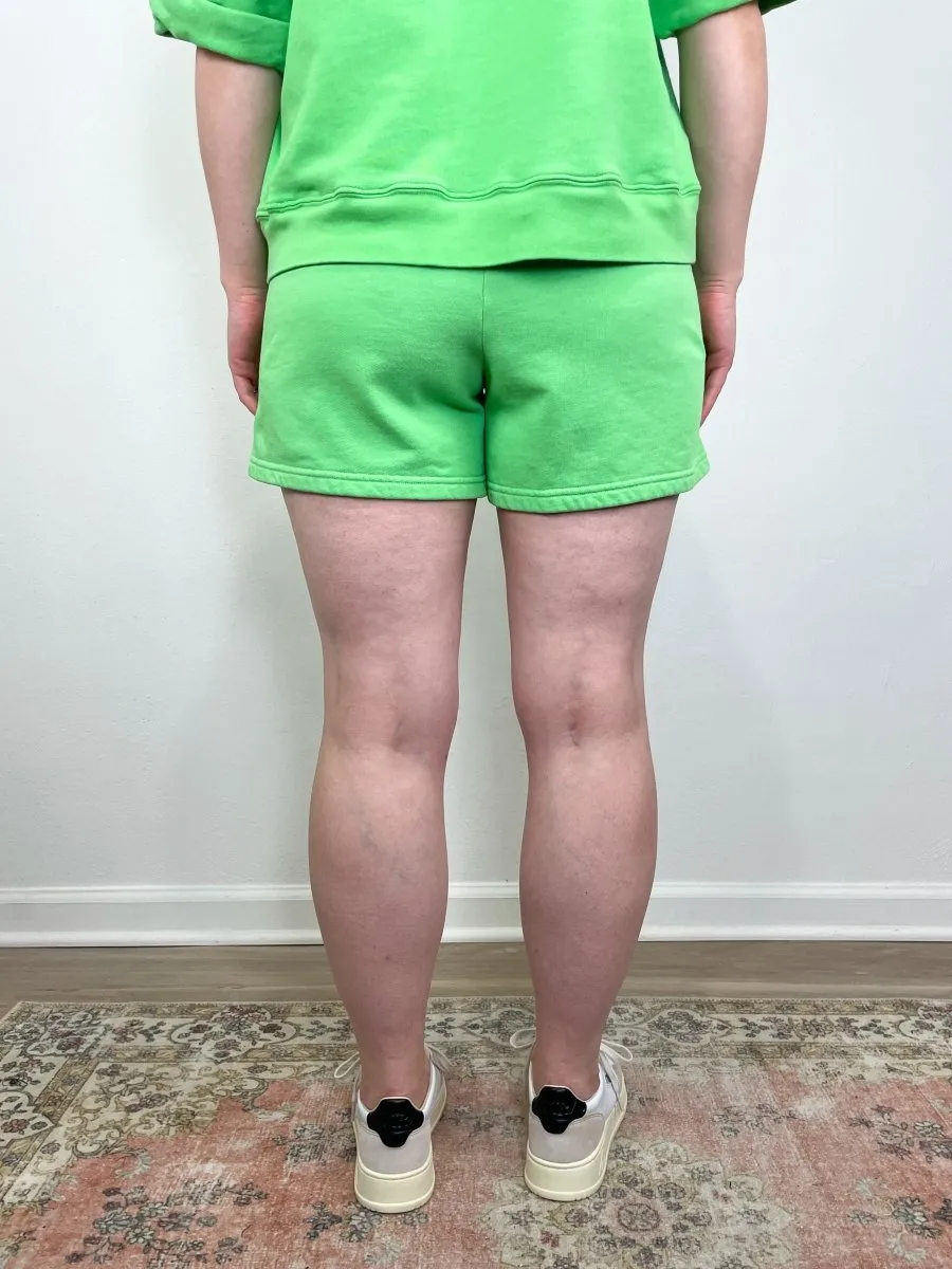 Shayne Sweatshort in Lush Green